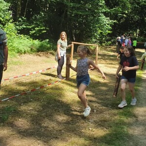 Waldjugendspielen im Waldhaus Einsiedel bei Bruck (GS Trausnitz)