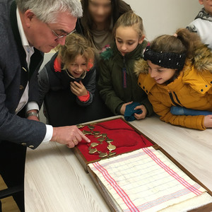 Besuch der 4. Klassen im Rathaus