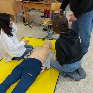 Erste-Hilfe-Kurs der Klasse 8a