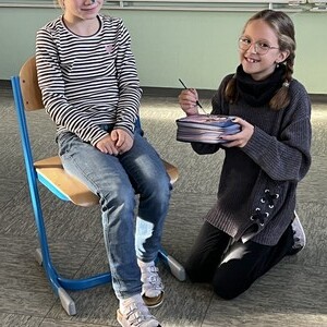 Bilderbuchprojekt &bdquo;Du geh&ouml;rst zu uns oder jeder ist ein bisschen anders"