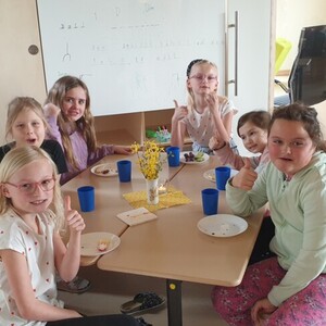 Herzliches Osterfrühstück im Landkinderhaus (GS Trausnitz)